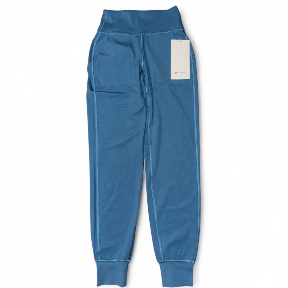 [SOLD] NWT Lululemon Align HR joggers in Capture Blue (CAPB) Size 2